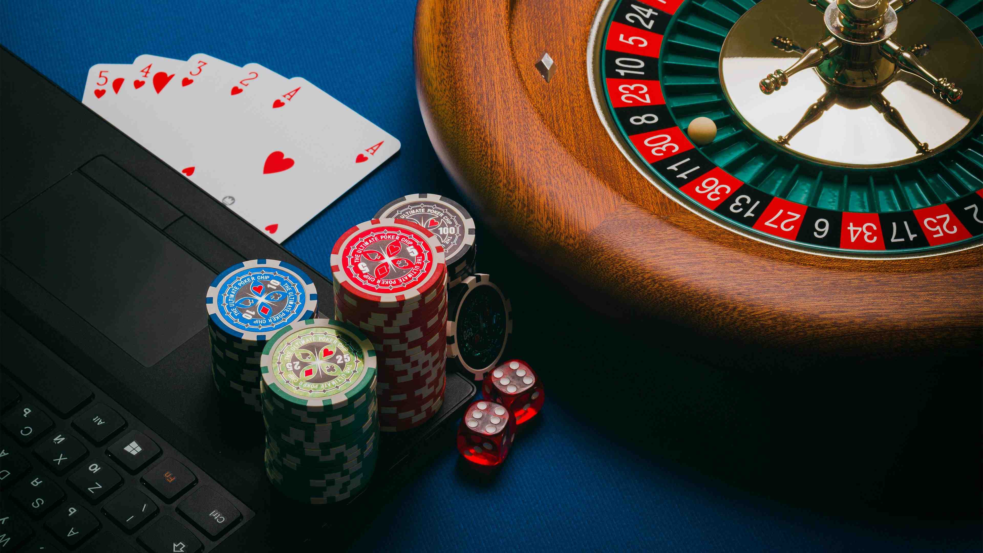 Người chơi Bingo trên thiết bị di động cùng giao diện xshnay